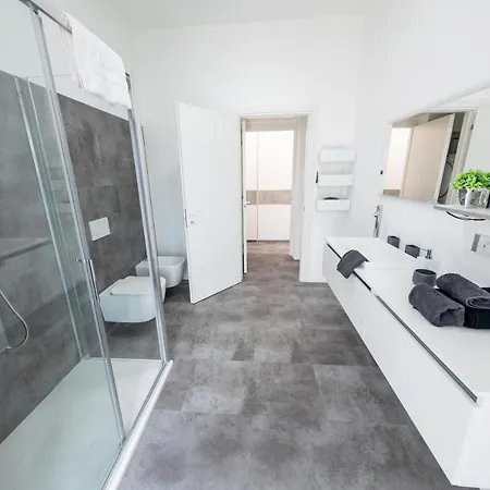 Porto SanremoCasa Di Lusso Con Jacuzzi Privata